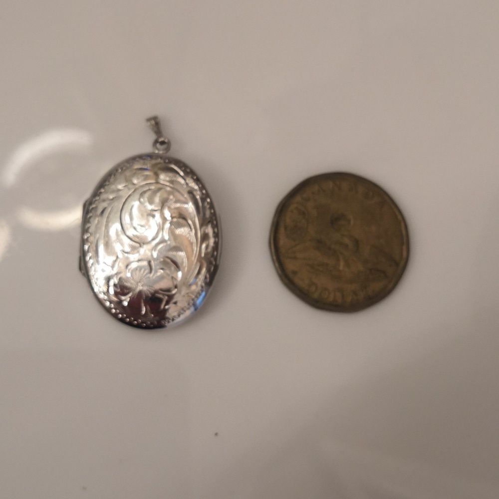 Sterling Silver Vintage Locket